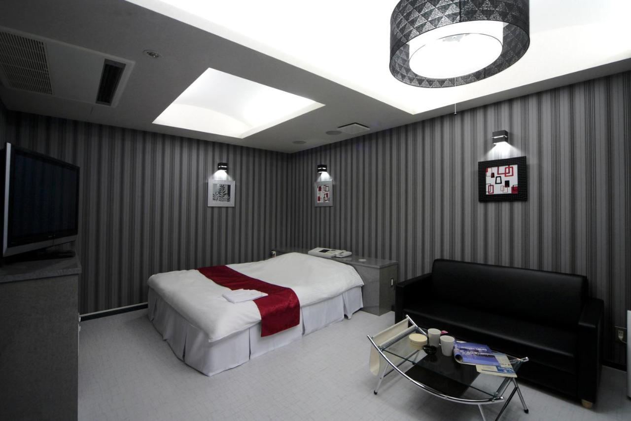 נגויה Hotel Lala Minato - Adult Only מראה חיצוני תמונה