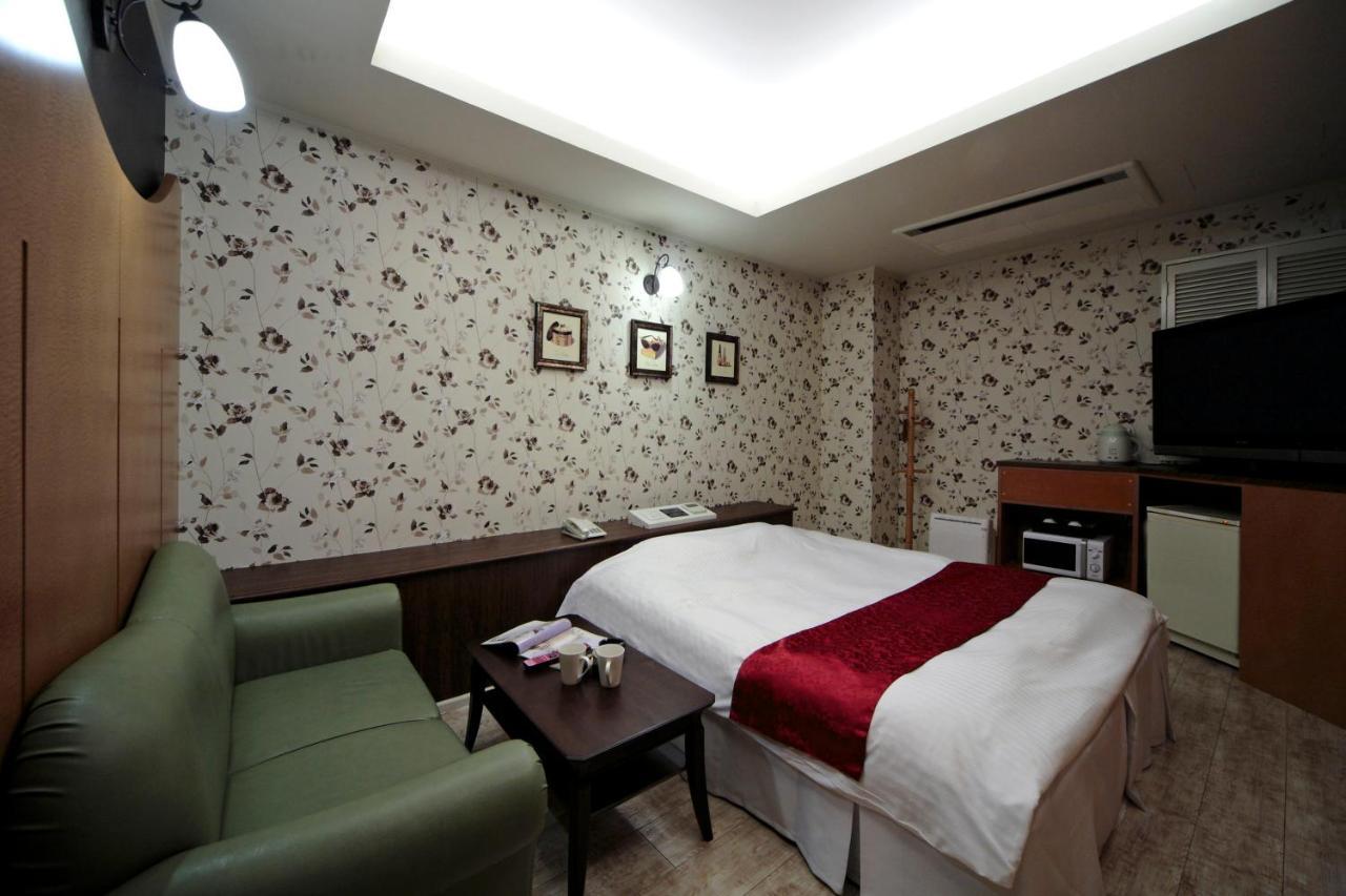 נגויה Hotel Lala Minato - Adult Only מראה חיצוני תמונה