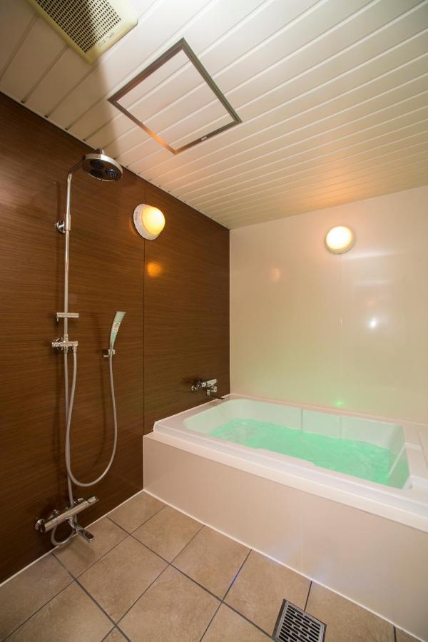 נגויה Hotel Lala Minato - Adult Only מראה חיצוני תמונה