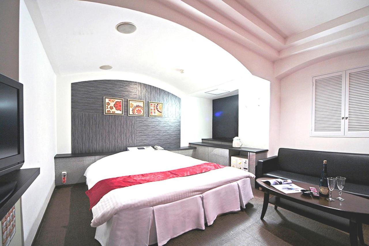נגויה Hotel Lala Minato - Adult Only מראה חיצוני תמונה