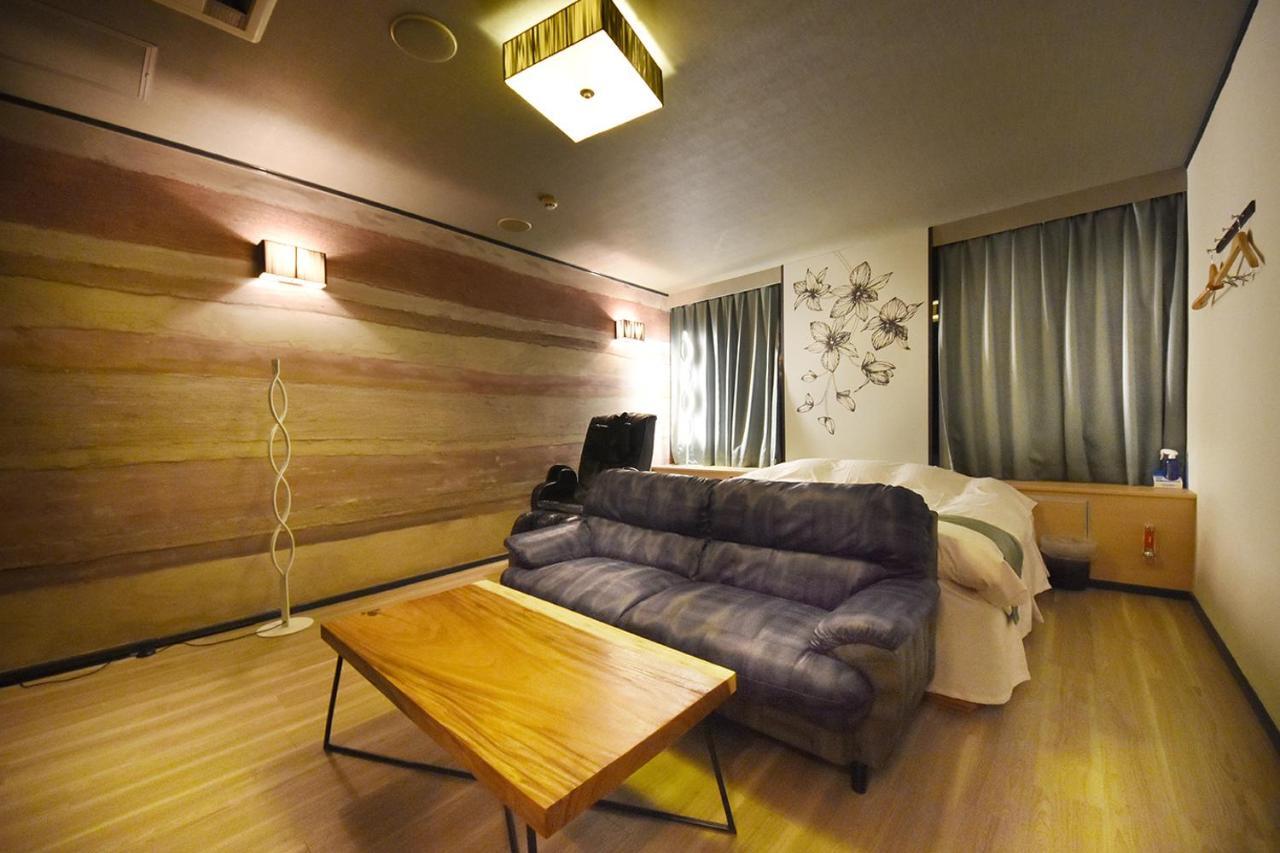 נגויה Hotel Lala Minato - Adult Only מראה חיצוני תמונה